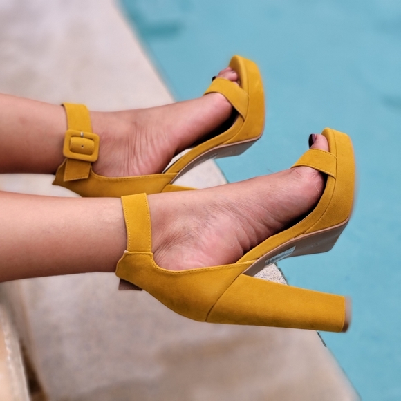 Mustard Nubuck High Chunky Heel Platform Ankle Strap Pump - Picture 4 of 7